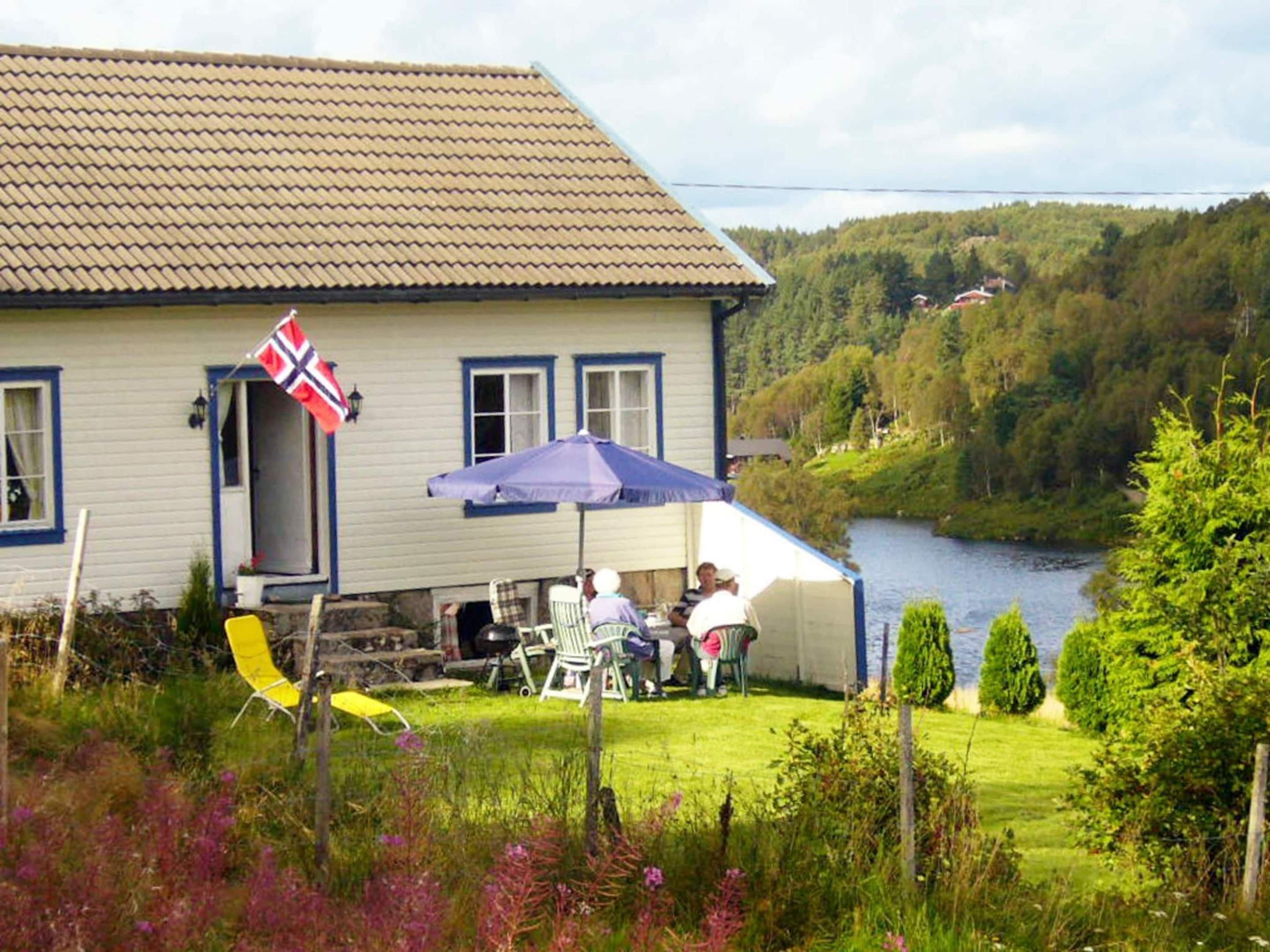 House | Property grounds