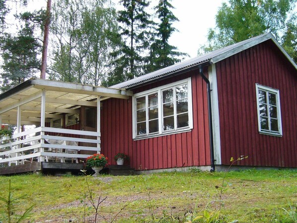 House | Exterior - 4 Person Holiday Home in Bengtsfors (Bengtsfors)