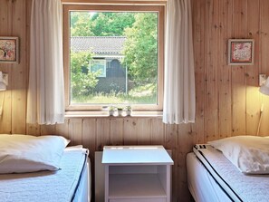 House | 4 bedrooms - 8 Person Holiday Home in Nexo-by Traum (Nexø)