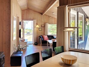 House | Dining - 8 Person Holiday Home in Nexo-by Traum (Nexø)
