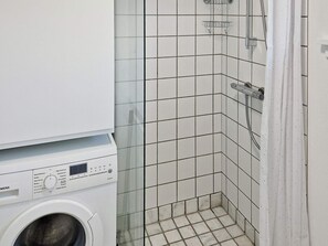 House | Bathroom