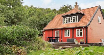 6 Person Holiday Home in Svaneke-by Traum