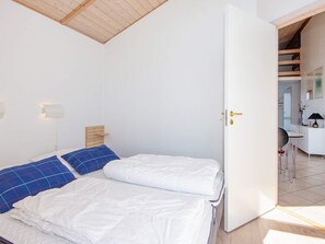 4 bedrooms - 8 Person Holiday Home in Ulfborg-by Traum (Ulfborg)