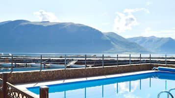 House | Pool | Outdoor pool