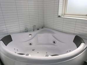 House | Bathroom