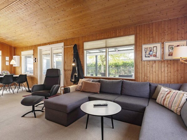 House | Living area - 6 Person Holiday Home in Hadsund-by Traum (Hadsund)