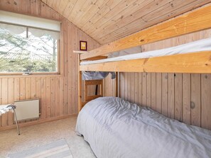 4 bedrooms