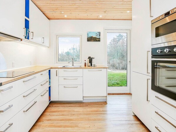 House | Private kitchen | Highchair