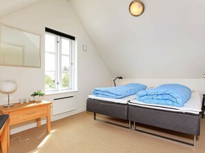 3 bedrooms, cots/infant beds - Spacious Holiday Home in Blavand With Sauna (Blavand)