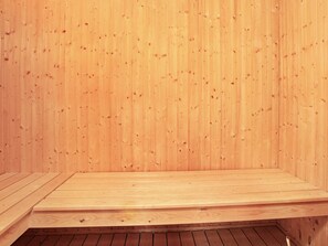 Sauna - Spacious Holiday Home in Blavand With Sauna (Blavand)