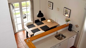 House | Dining - 4 Person Holiday Home in Blavand (Blavand)