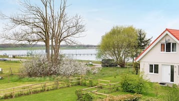 House | Water view