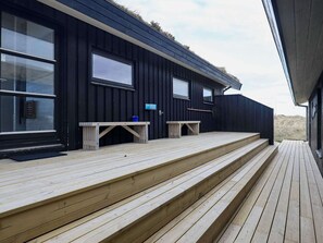 House | Terrace/patio