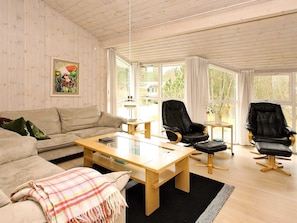 House | Interior - 4 Star Holiday Home in Albaek (Aalbaek)