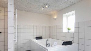 Spa treatment - 14 Person Holiday Home in Aeroskobing (Aeroskobing)