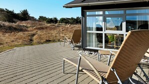 Balcony - Cozy Holiday Home in Henne Jutland With Indoor Whirlpool (Henne)