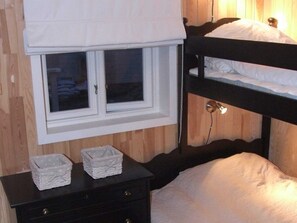 Huis | 4 slaapkamers, individueel gemeubileerd, wifi, beddengoed