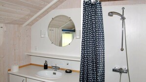 Bathroom - Modern Holiday Home in Sjolund With Sauna (Sjølund)