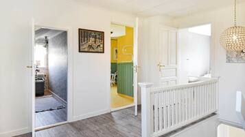 4 bedrooms, individually furnished