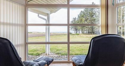 8 Person Holiday Home in Spottrup