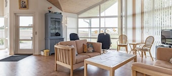 8 Person Holiday Home in Spottrup