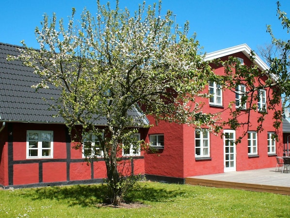 House | Exterior