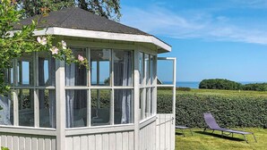 Unclassified image, 3 of 27, button - Cozy Holiday Home in Gudhjem near Golf Course (Gudhjem)