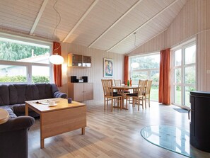Unclassified image, 3 of 49, button - Holiday Home in GrÃ¶mmitz (Groemitz)