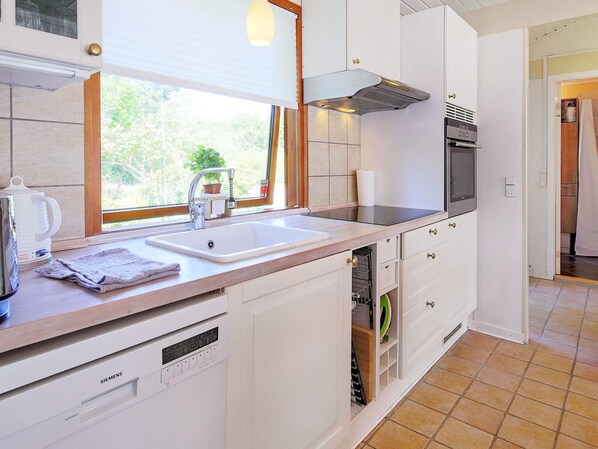 House | Private kitchen | Highchair - 6 Person Holiday Home in Gilleleje (Gilleleje)