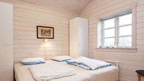 4 Schlafzimmer, Babybetten