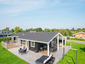 House | Exterior - 10 Person Holiday Home in Juelsminde-by Traum (Horsens)