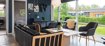 尤爾斯明德特勞姆 10 人度假屋