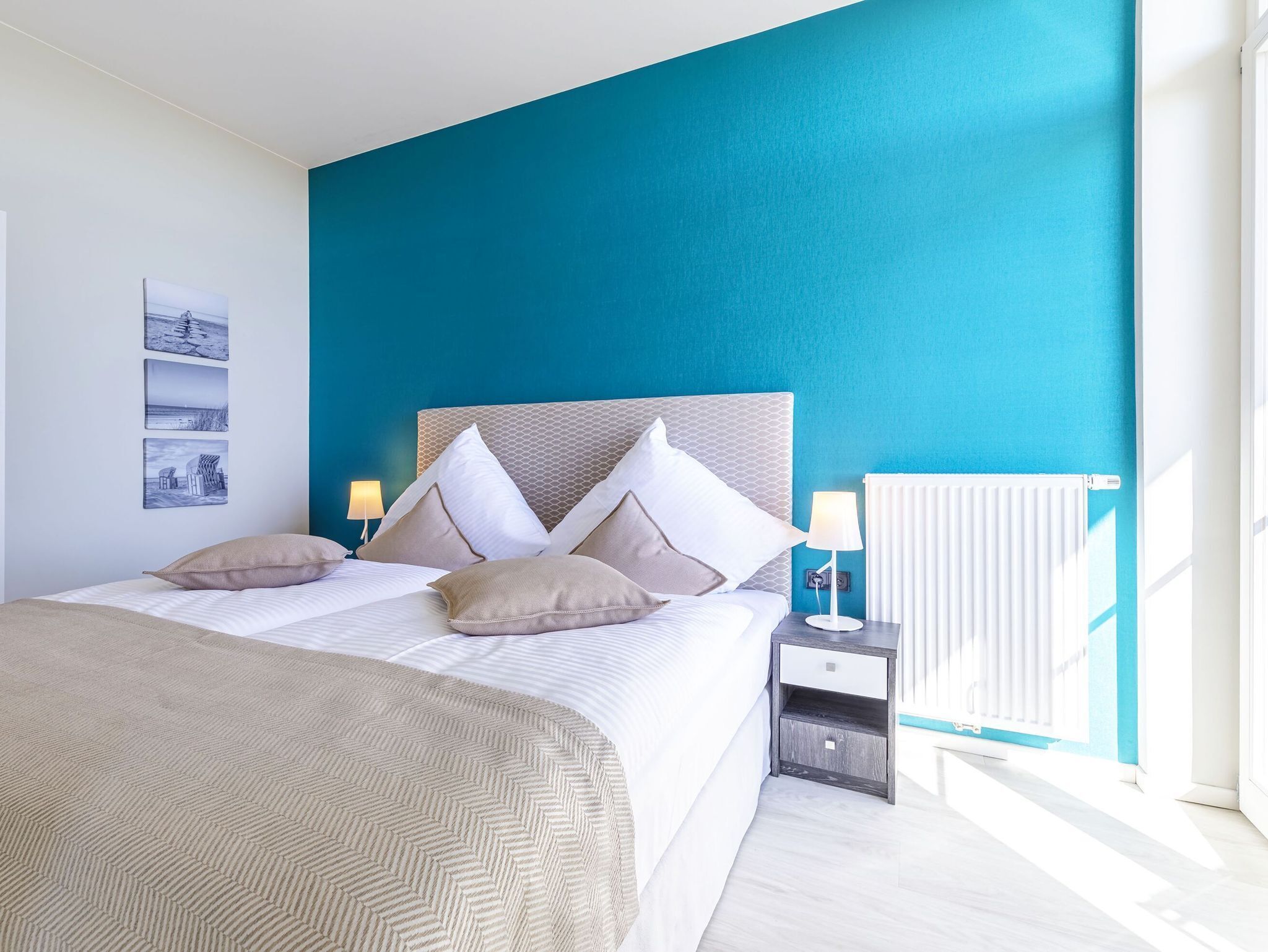 Great Wave - Great Wave in the Old Seafaring School