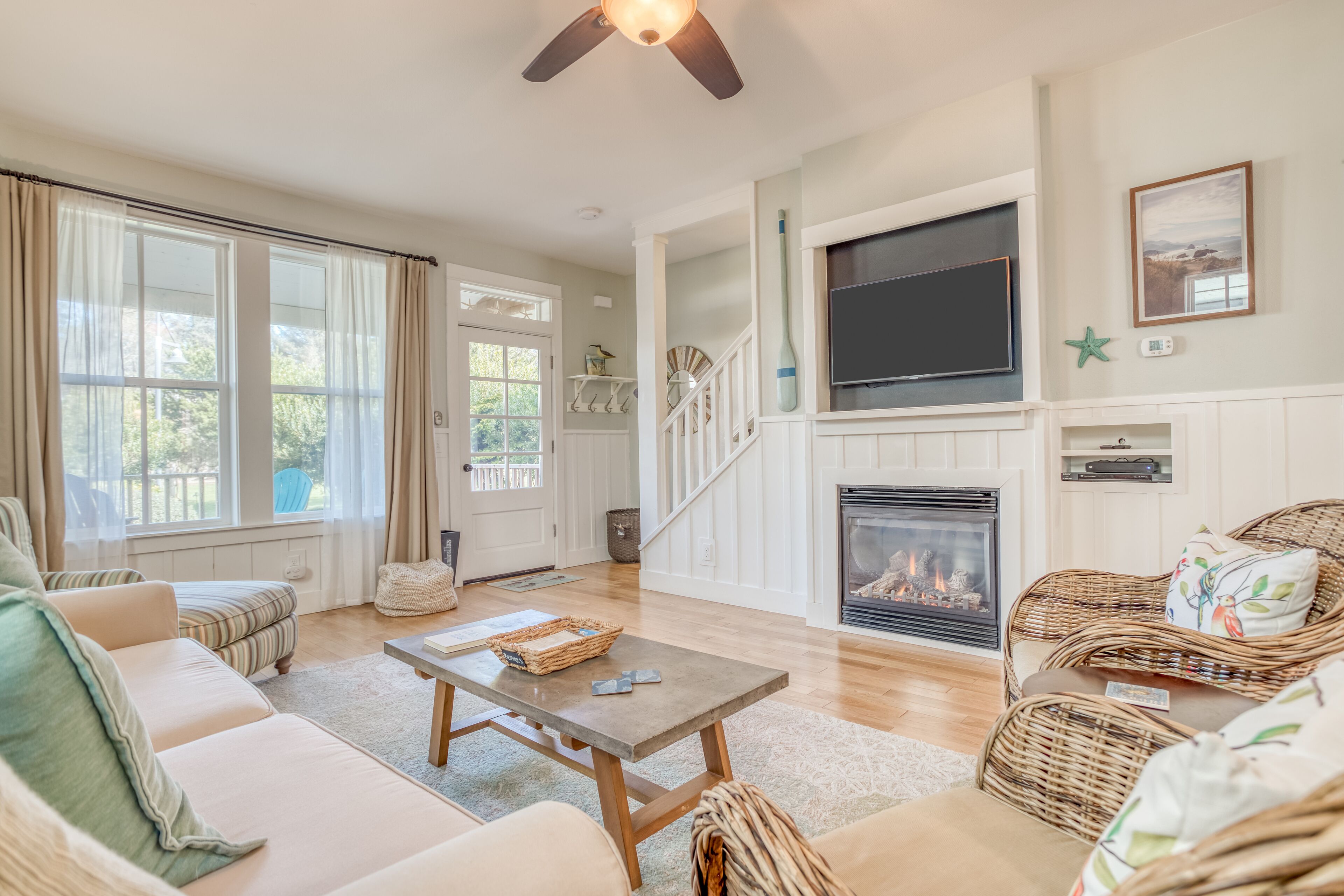 Parkside Home Near Beach Access Has Hot Tub, Elevated Deck in Olivia Beach!