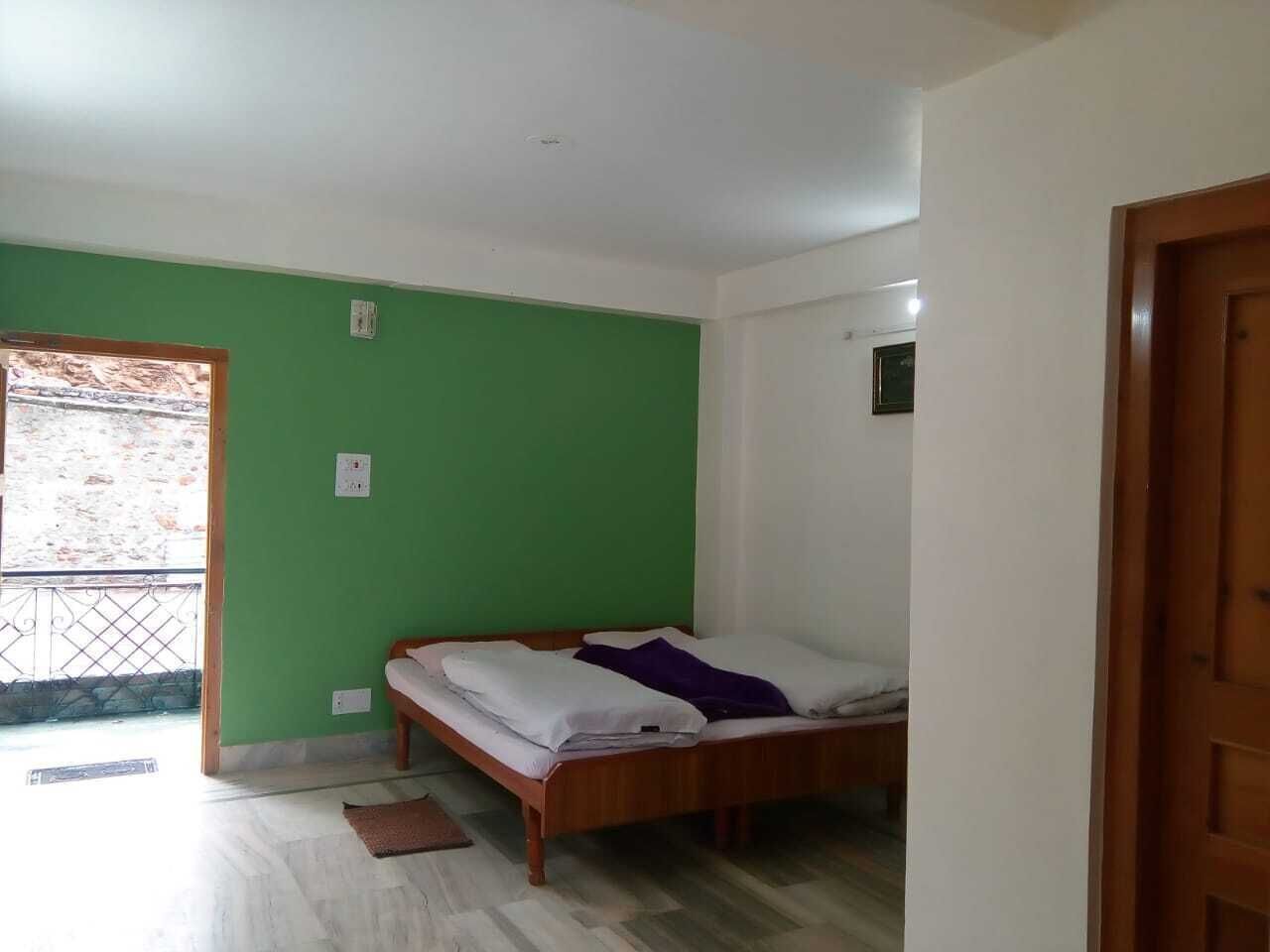 Caja de seguridad en la habitación y decoración personalizada 