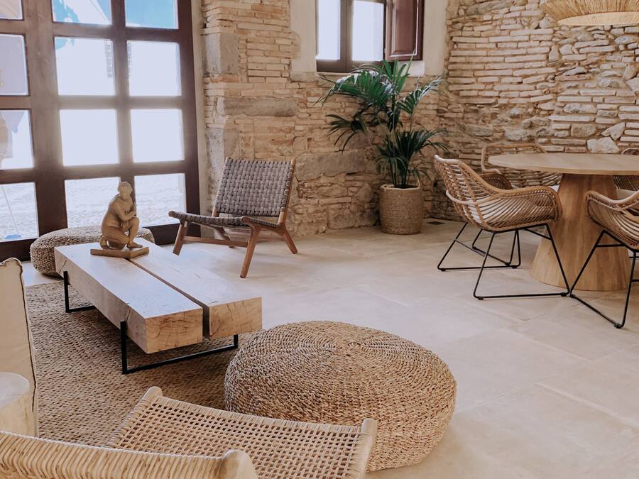 En 42-tommers smart-TV med digitale kanaler samt TV