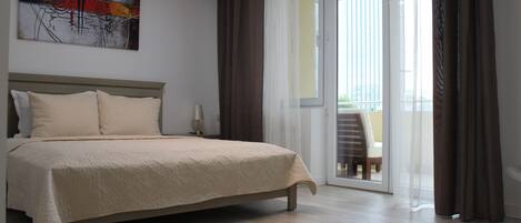 2 habitaciones, tabla de planchar con plancha y wifi gratis
