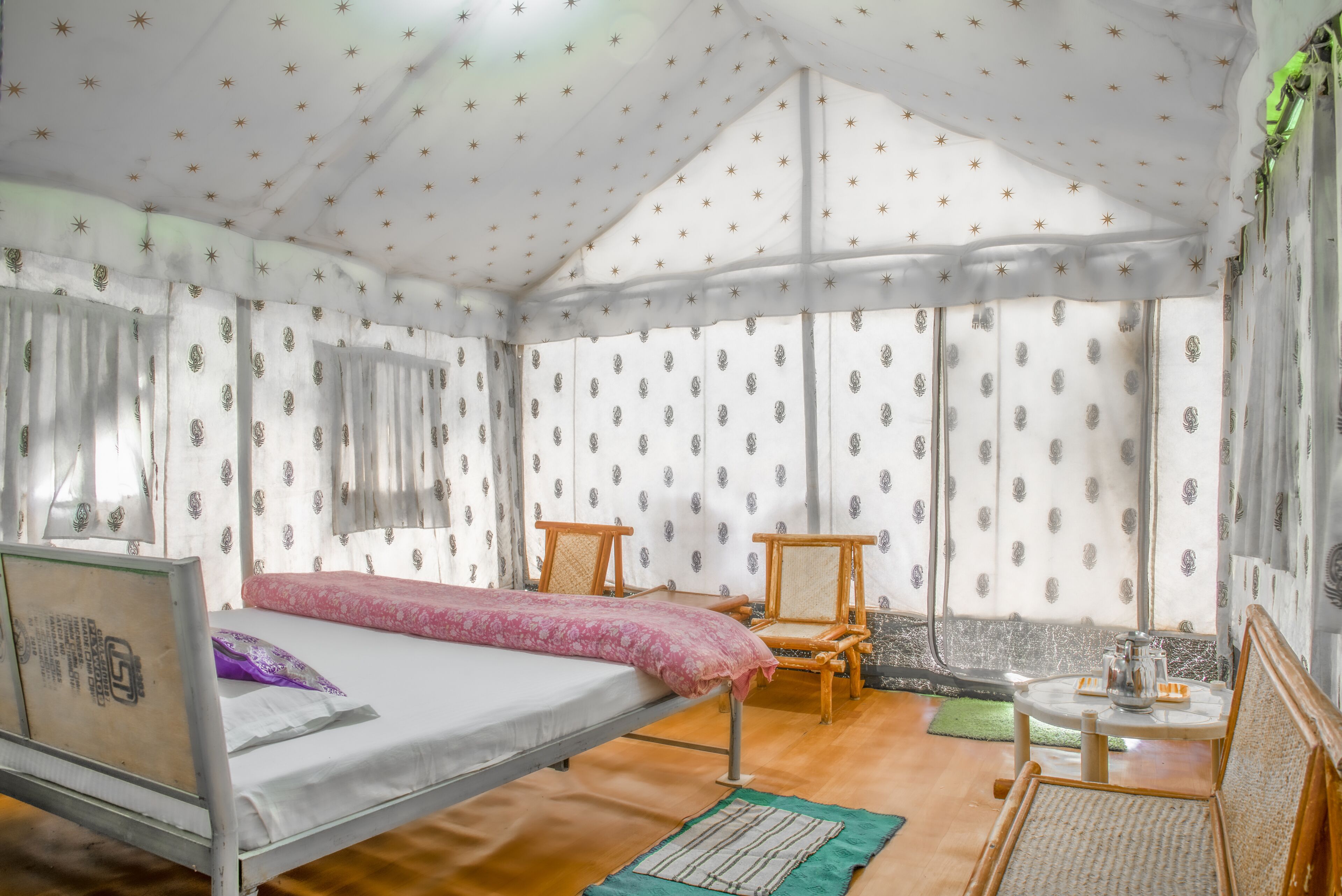 Monk tent by LivingStone Swiss tent