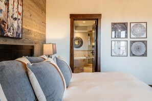 3 habitaciones, tabla de planchar con plancha y wifi gratis 