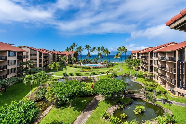 Condo, 3 Bedrooms | Property grounds