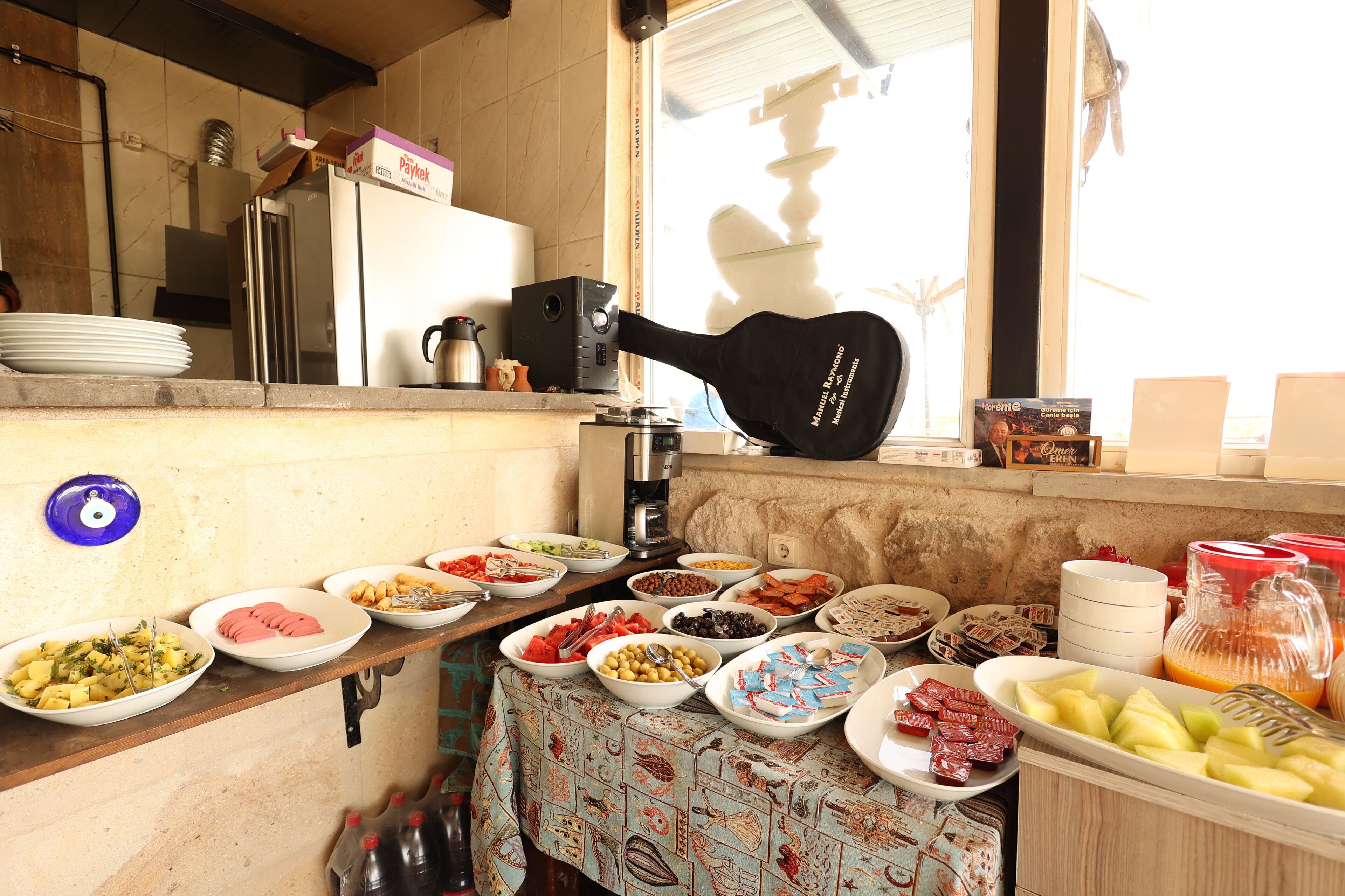 Daily local cuisine breakfast (TRY 750 per person)