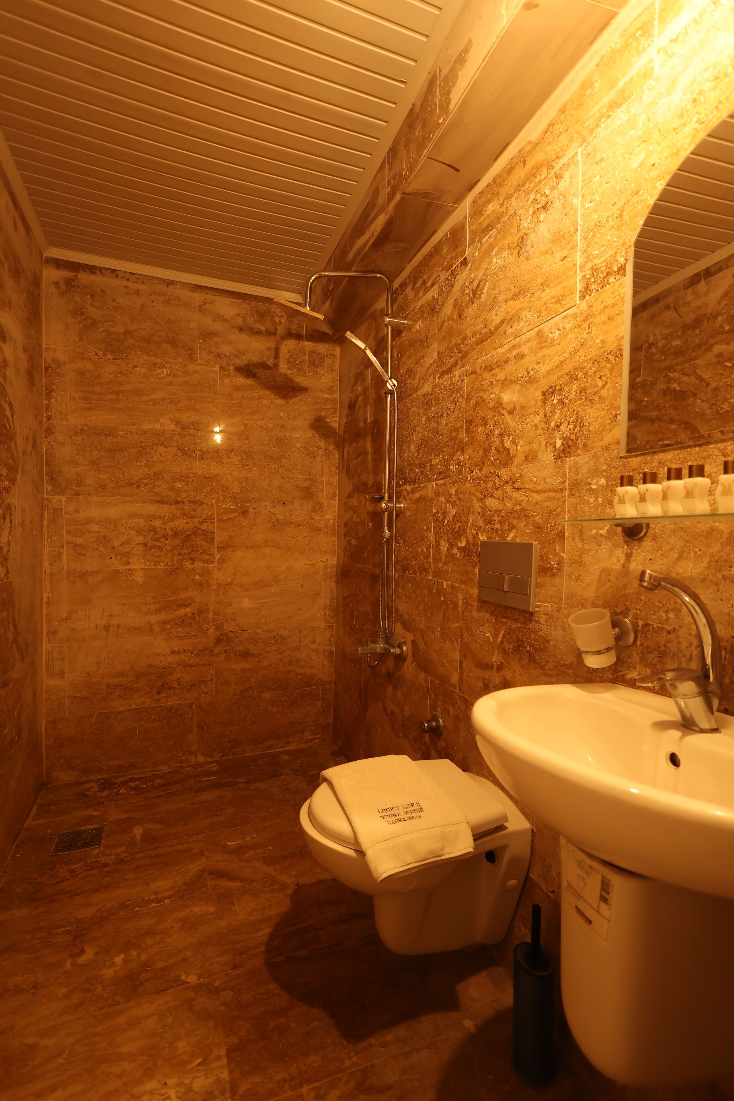 Family Room | Bathroom