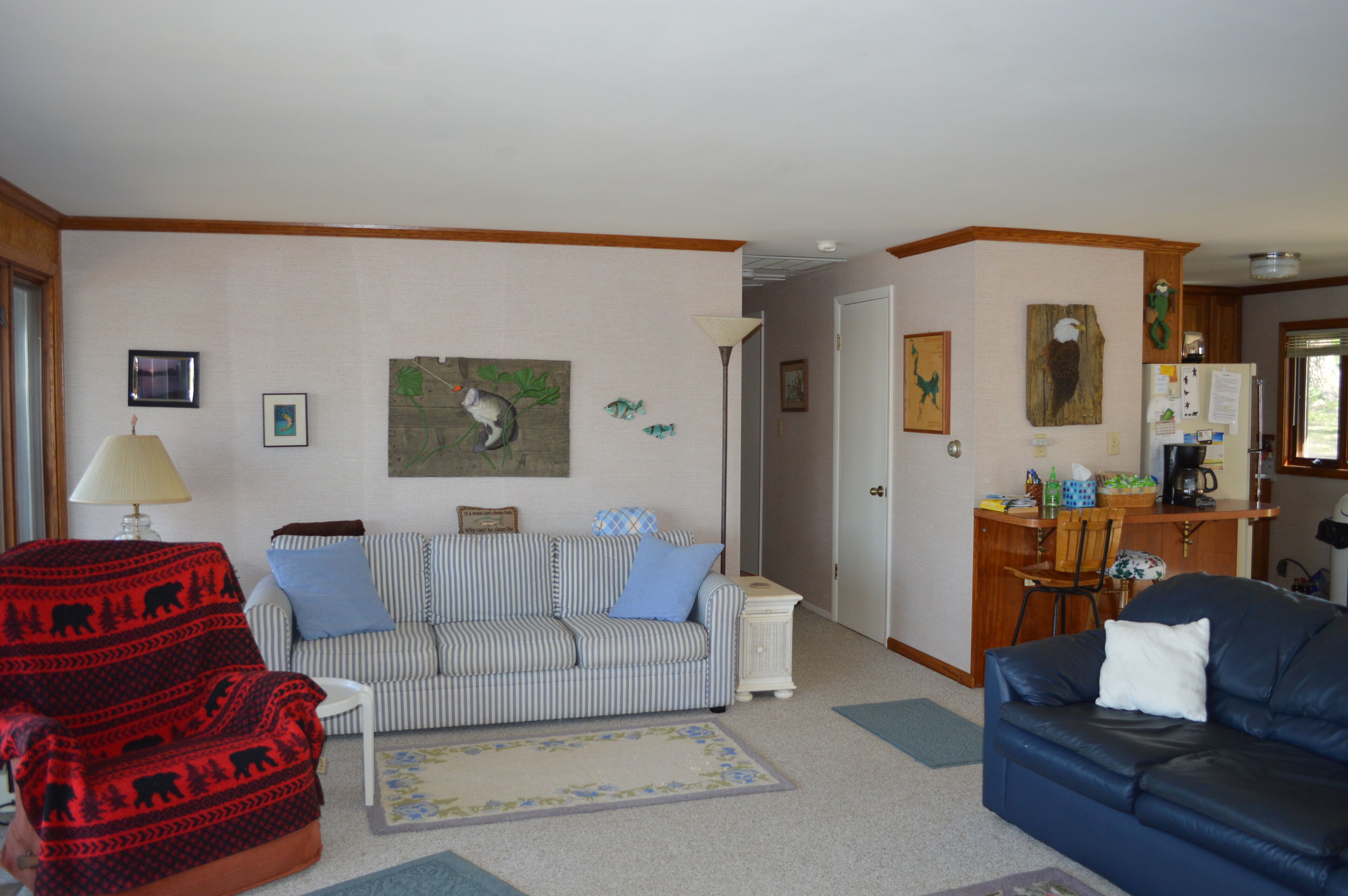 Relaxing Lake Front Home with lots of parking for your truck and boat trailer!