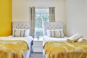 3 chambres, fer et planche Ă repasser, accĂšs Internet, draps fournis