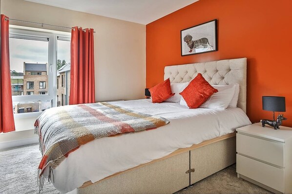 3 Schlafzimmer, Bügeleisen/Bügelbrett, Internetzugang, Bettwäsche