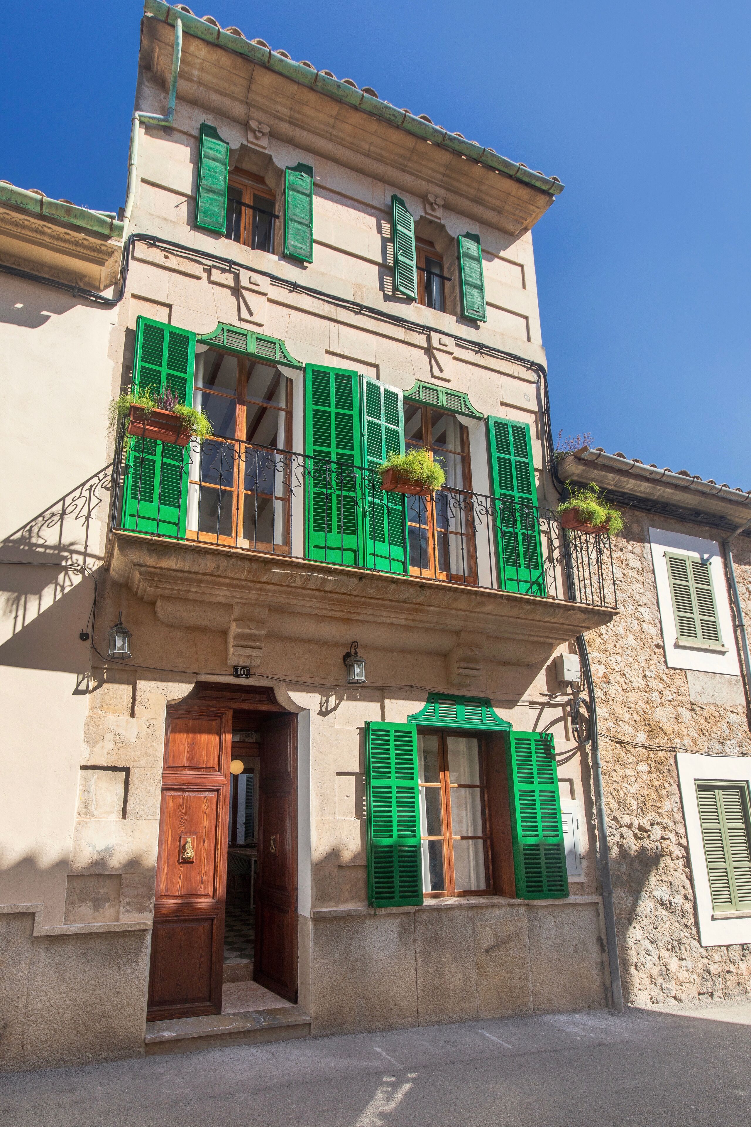 Exterior detail
