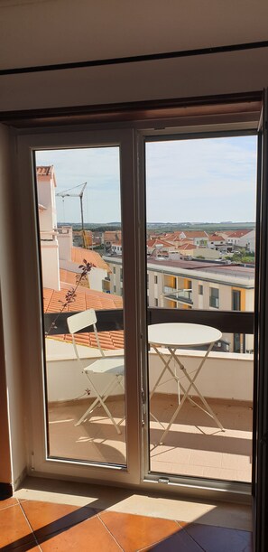 Interior - Accommodation, Yoga and Surf in the heart of Baleal (Ferrel)