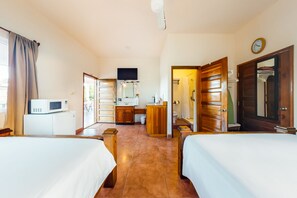 2 chambres, fer et planche à repasser, Wi-Fi, draps fournis