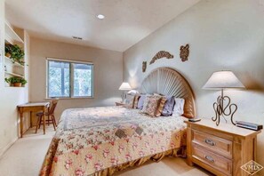 4 bedrooms, WiFi, bed sheets