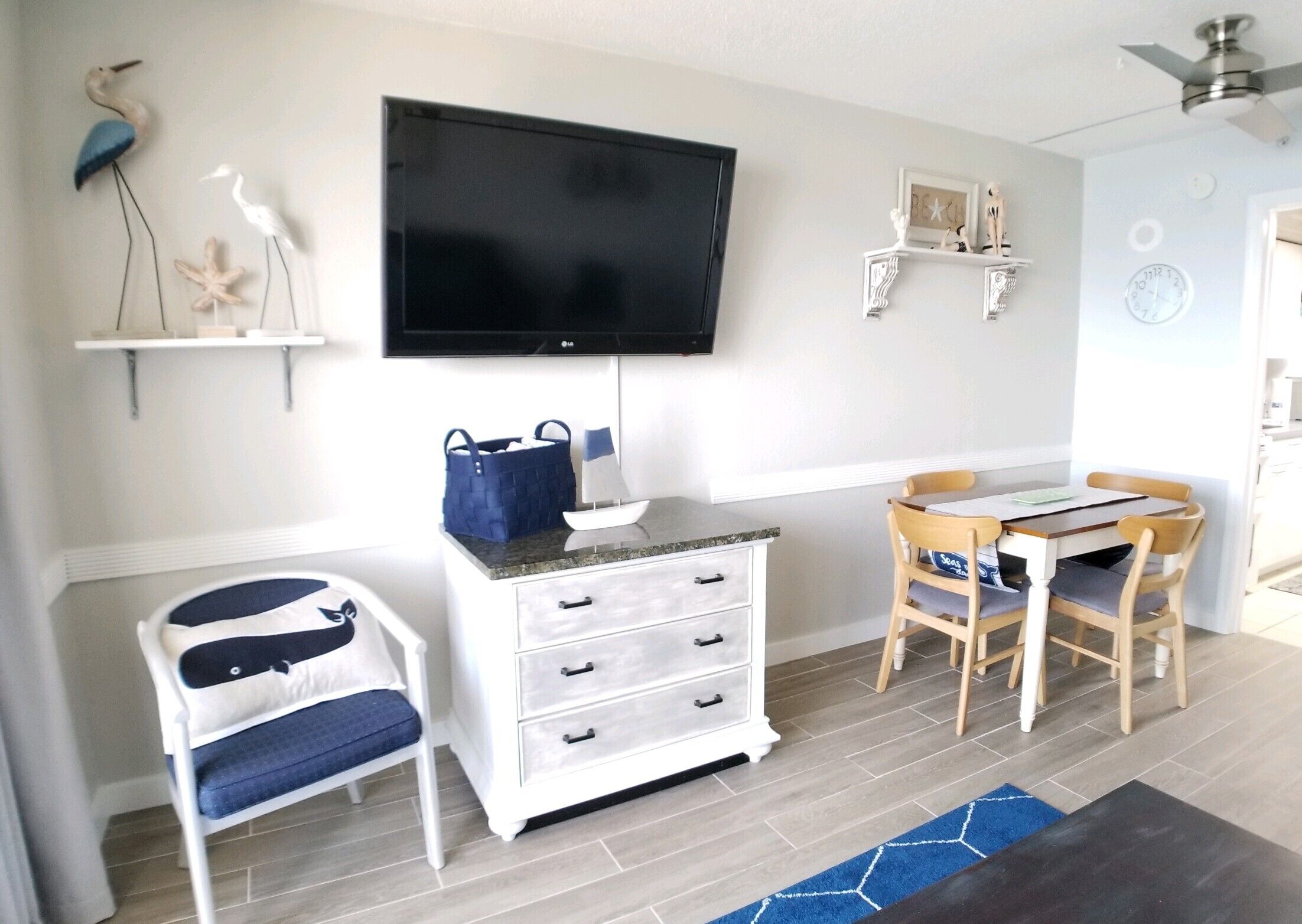 BAY WATCH RESORT N. Myrtle OCEANFRONT BALCONY 1 Bdrm sleeps 6. Reno 2021